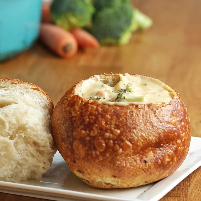 Vegetarian Nut-Free One-Pot Broccoli Cheddar Soup